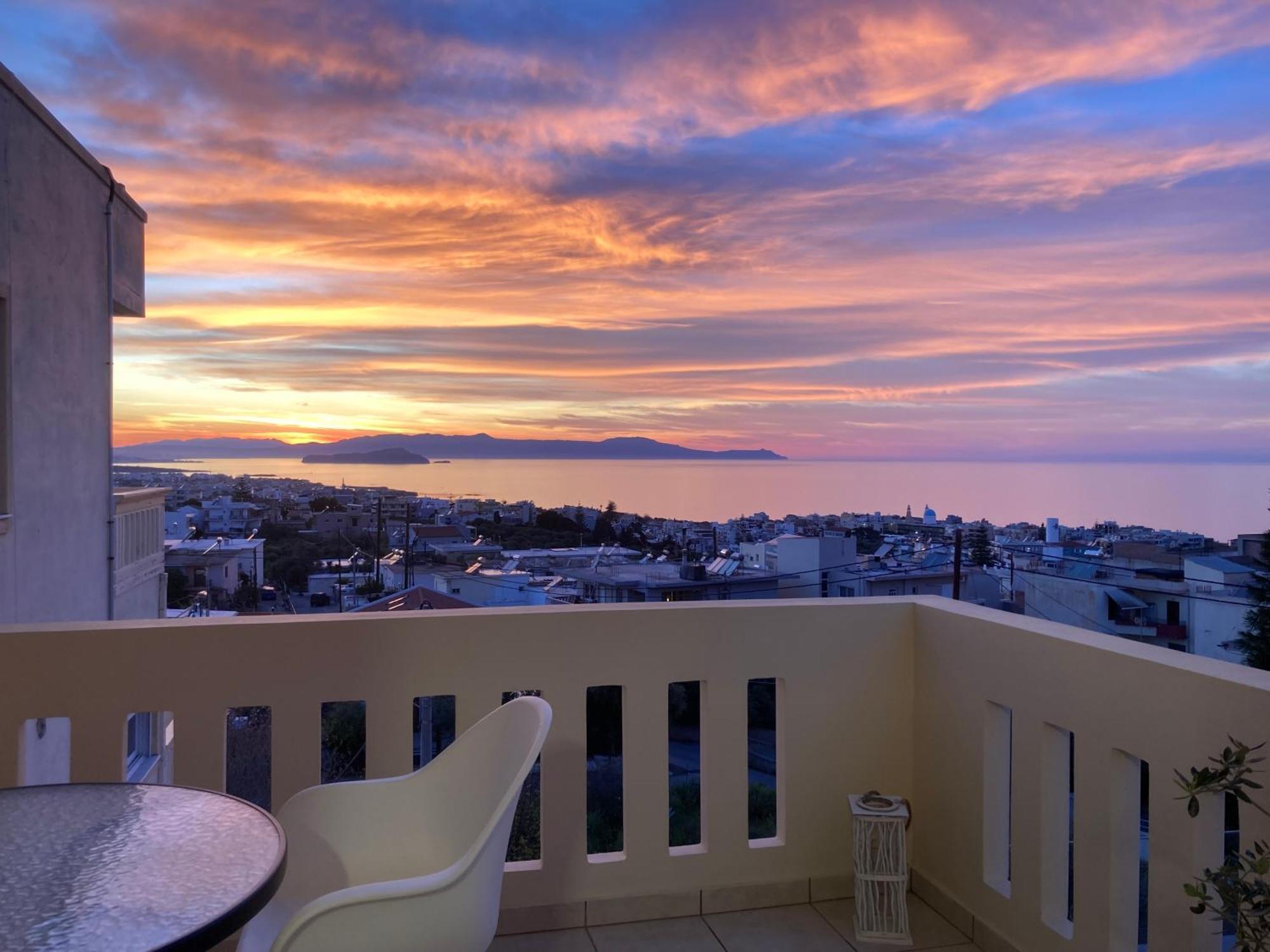Stephanie'S Place - Charming Apartment With Sea View Chania  Eksteriør billede